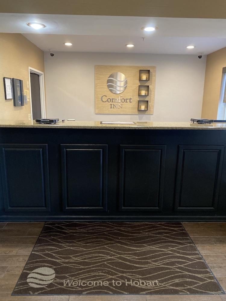 Comfort Inn Hobart-Merrillville I-65 Экстерьер фото