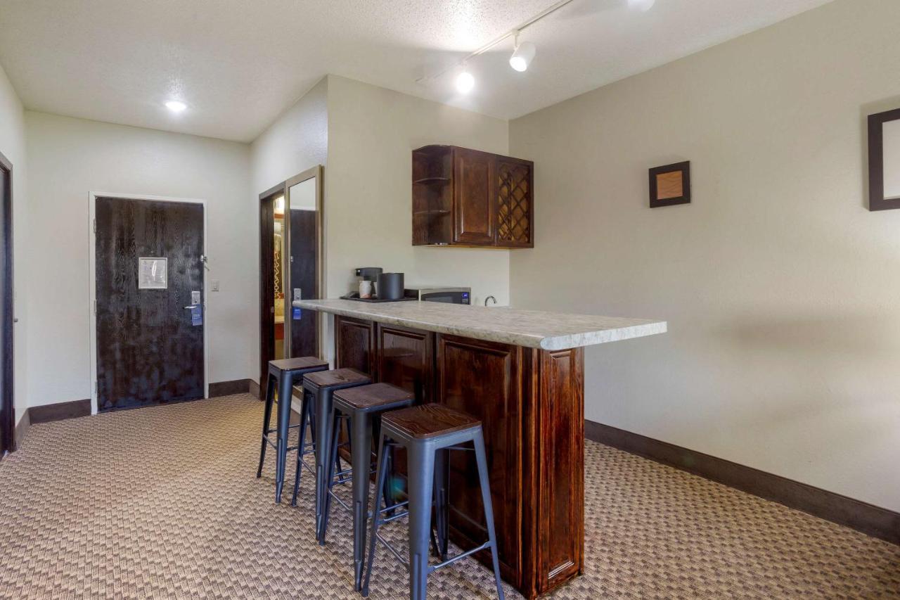 Comfort Inn Hobart-Merrillville I-65 Экстерьер фото